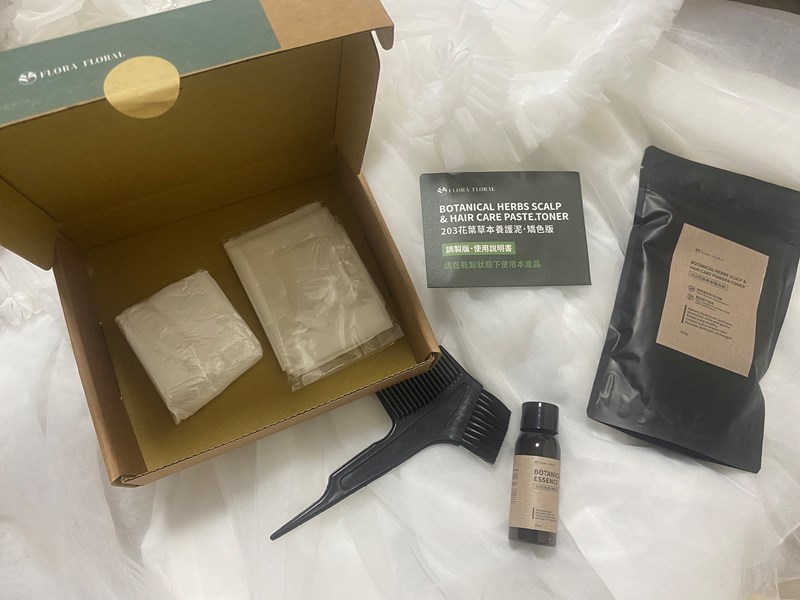 女人知己試用大隊,口碑行銷,部落客行銷,Flora Floral花葉草本養護泥,頭皮養護,頭皮護理,頭皮清潔,植萃染髮,中草藥,草本植萃,頭皮去角質,頭皮調理,花葉頭皮養護,201花葉草本養護泥,203花葉頭皮養護泥矯色版,頭皮養護專家